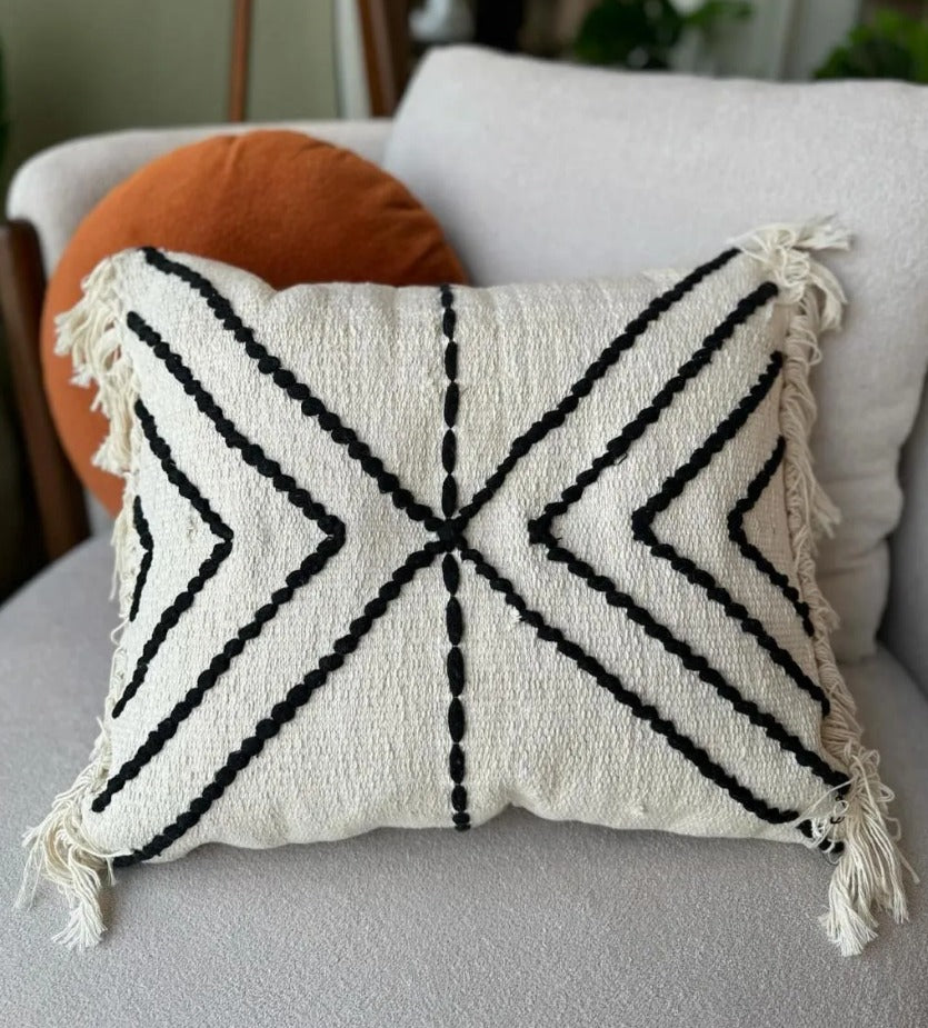 HAND WOVEN KILIM