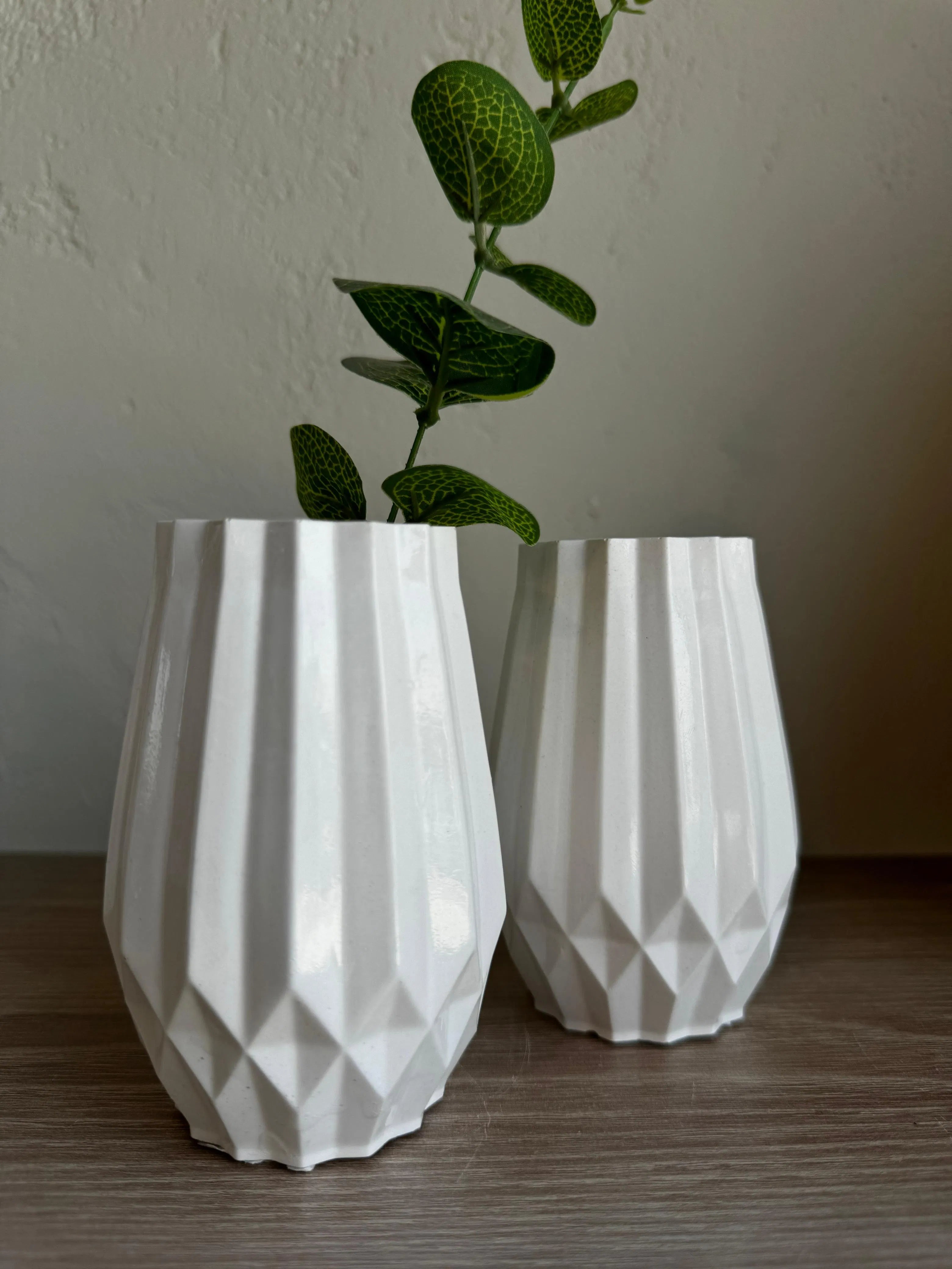 WHITE DIAMOND MINI VASE
