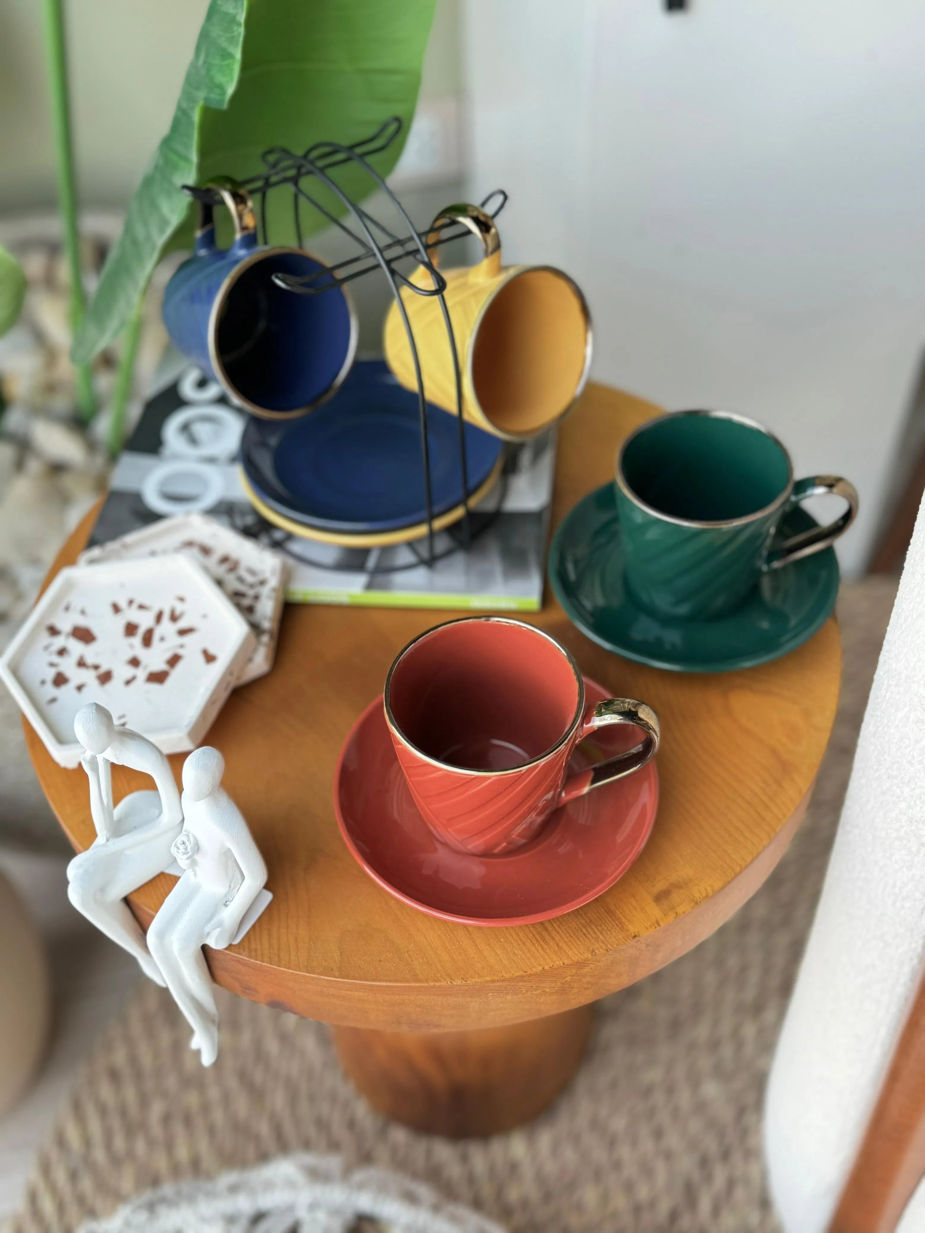 CERAMIC TEA MUGS