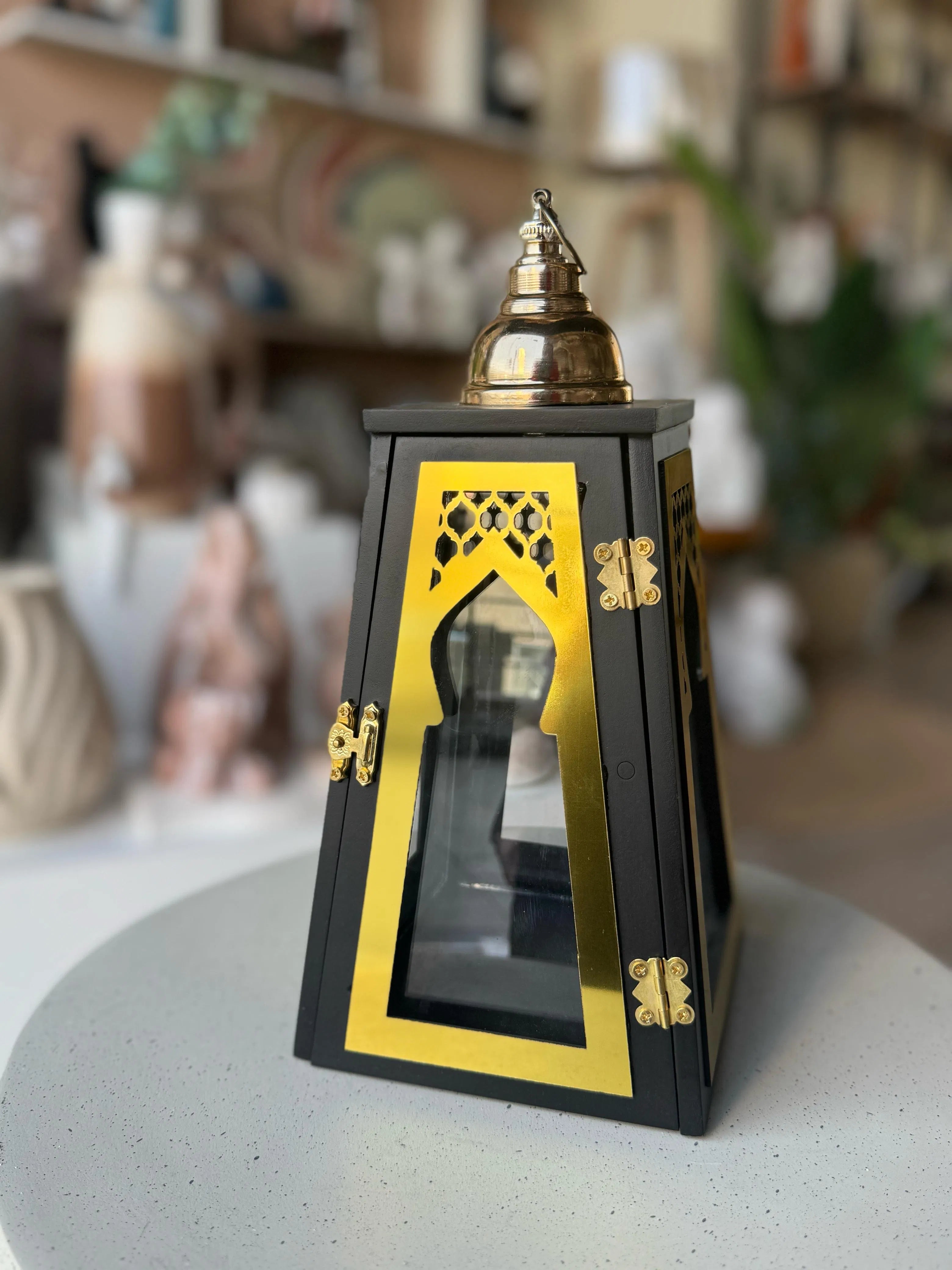 RAM LANTERN
