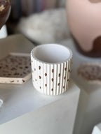ROUND STRIPPED VASE - BROWEN DOTS
