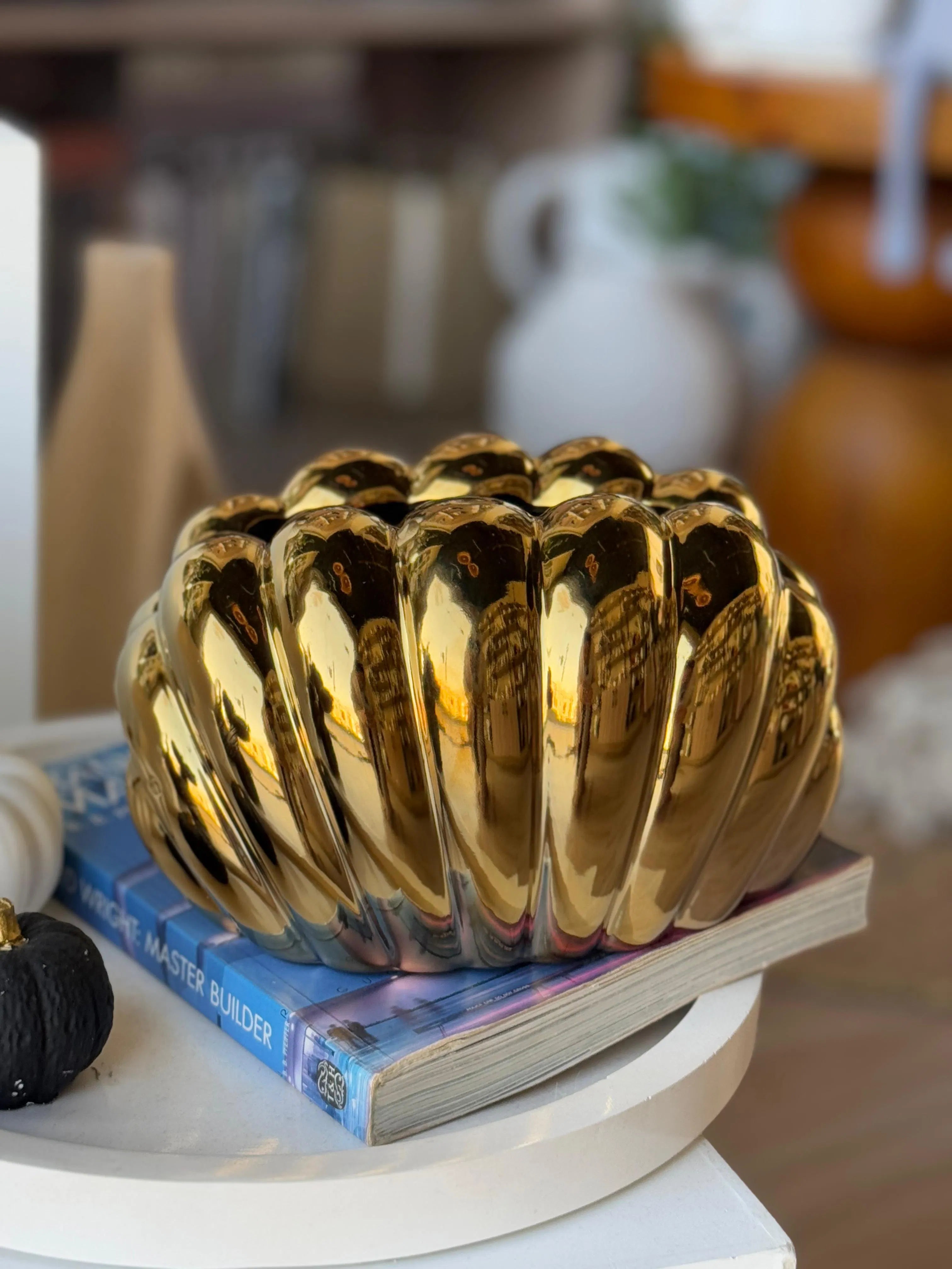 SHELL TISSUE BOX
