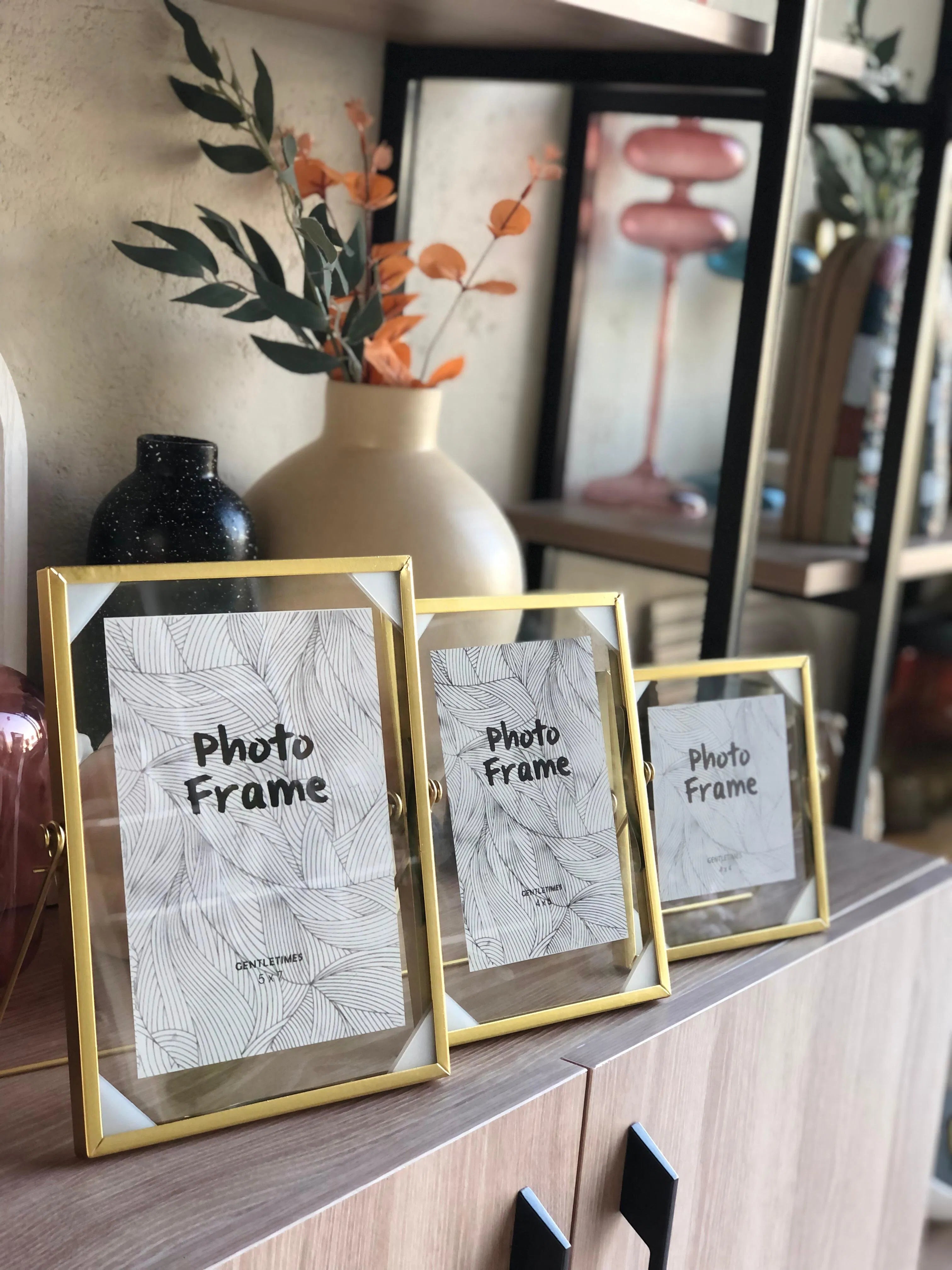 PHOTO FRAME