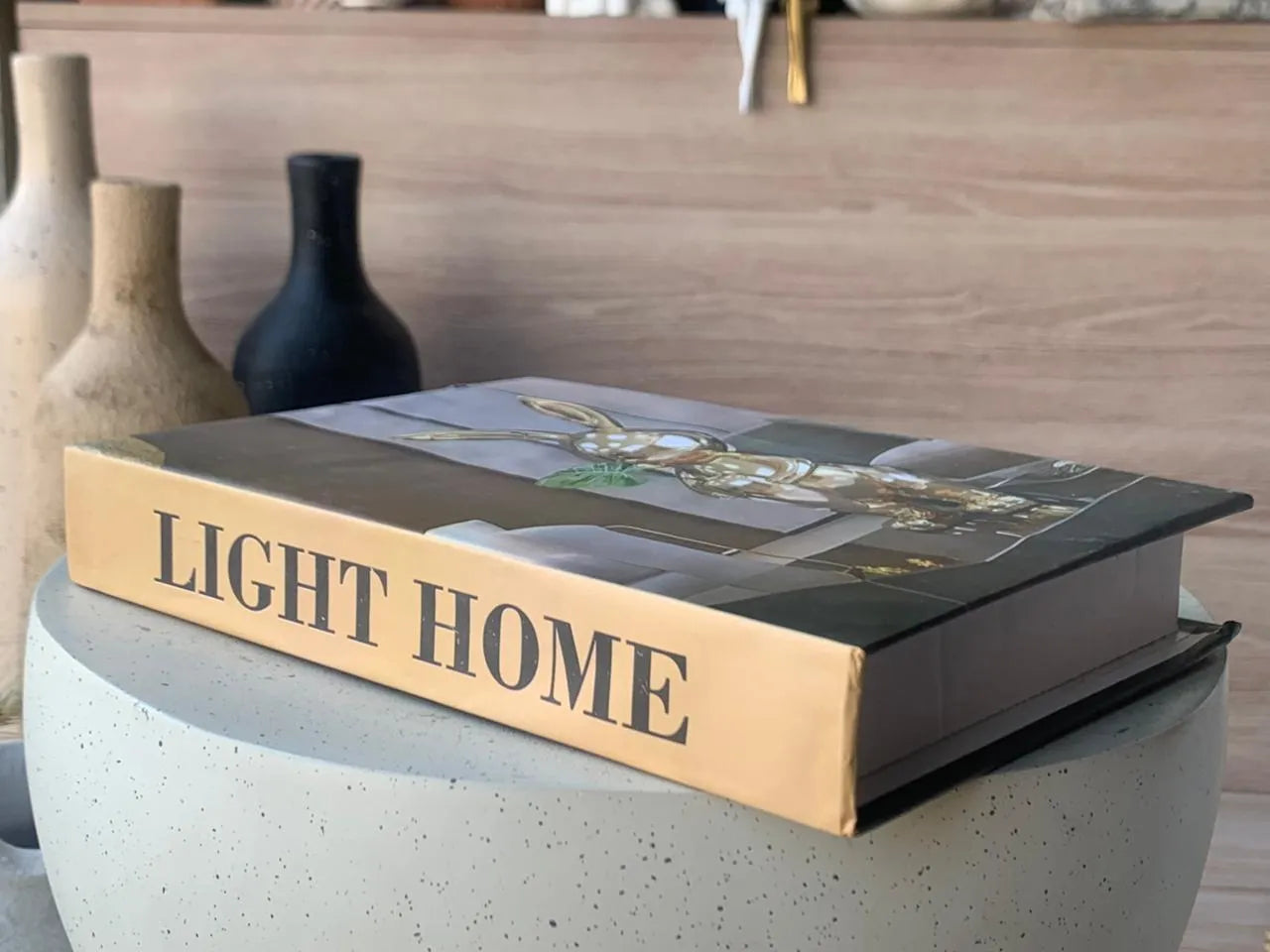 LIGHT HOME