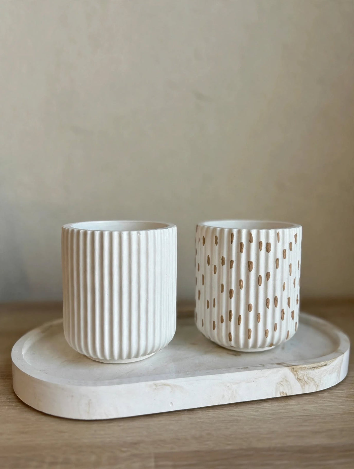 ROUND STRIPPED VASE - PINK DOTS