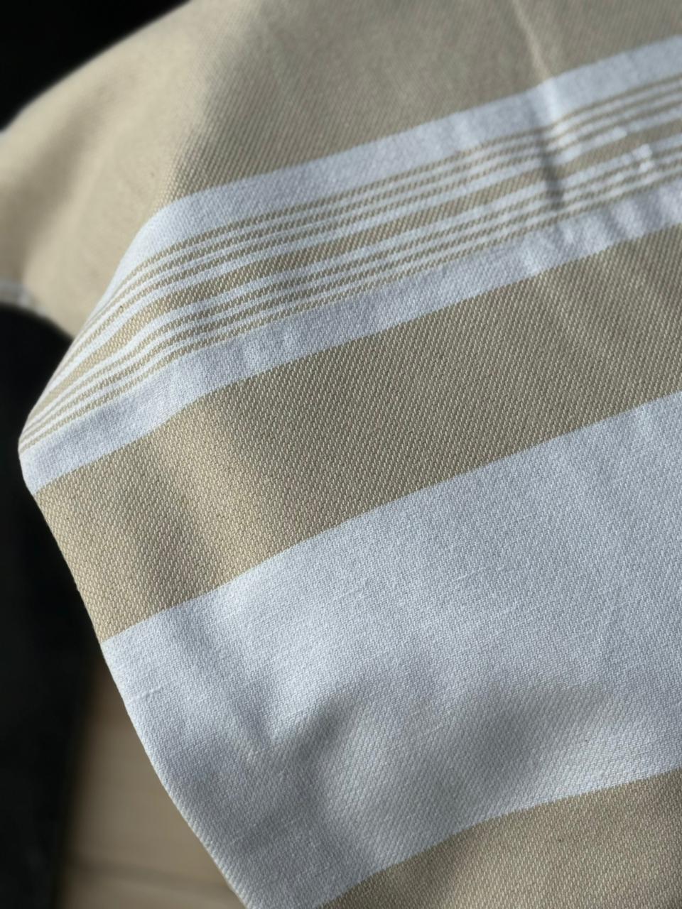 LINEN RUNNER