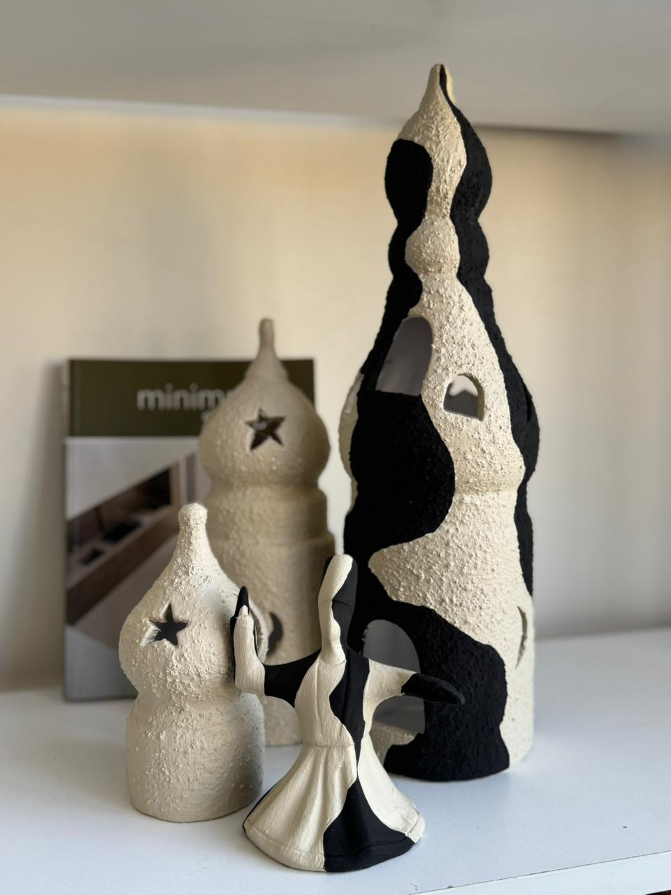 THE STARRY LANTERN
